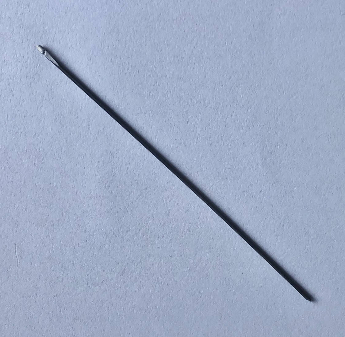 

Крючок прямой прошивной 1,2 мм под цанговую ручку