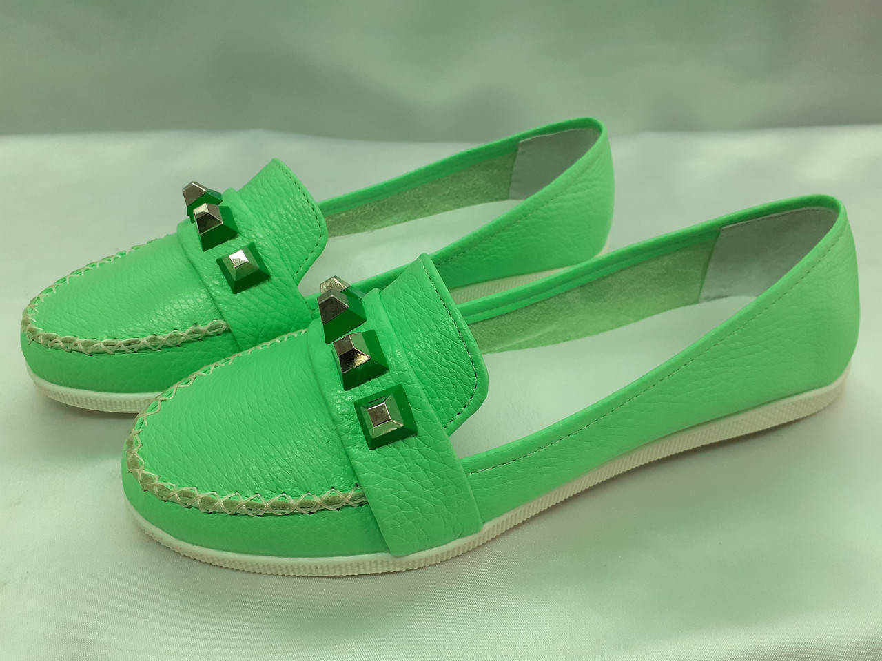 

Женские весенние салатовые мокасины Terra Grande