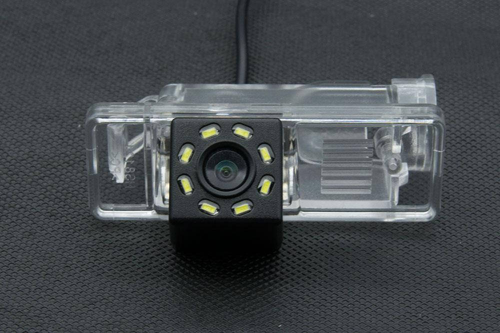 

Камера заднего вида штатная для Mercedes-Benz Vito, Viano, Sprinter. CCD 8 Led