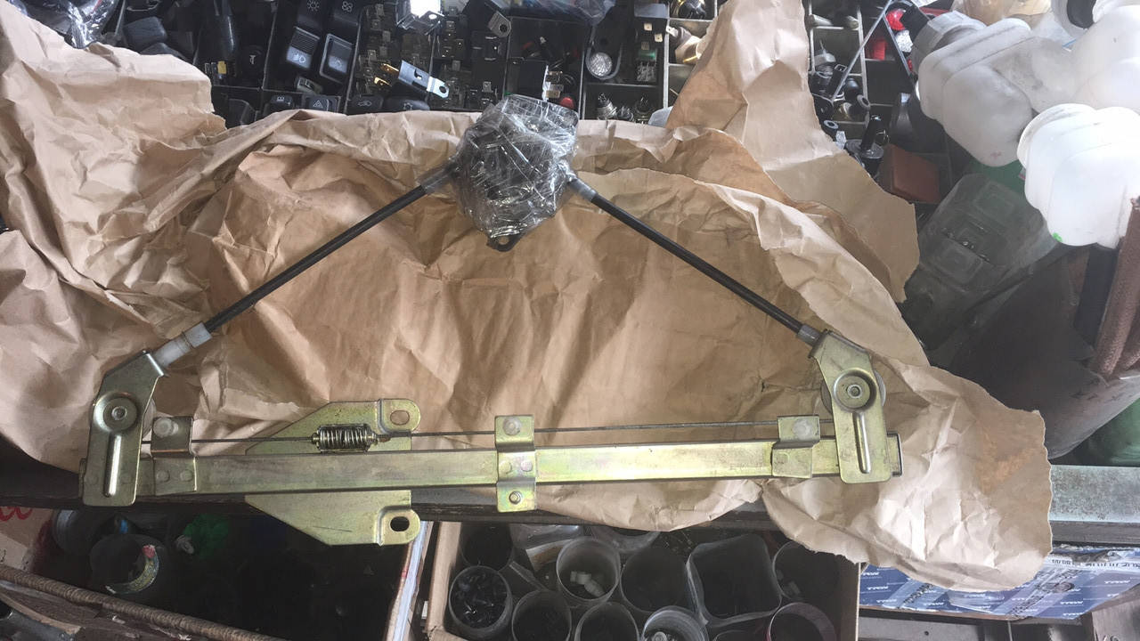 

Стеклоподъемник электро Ваз 2115 передний левый ДЗС (6104011-22)