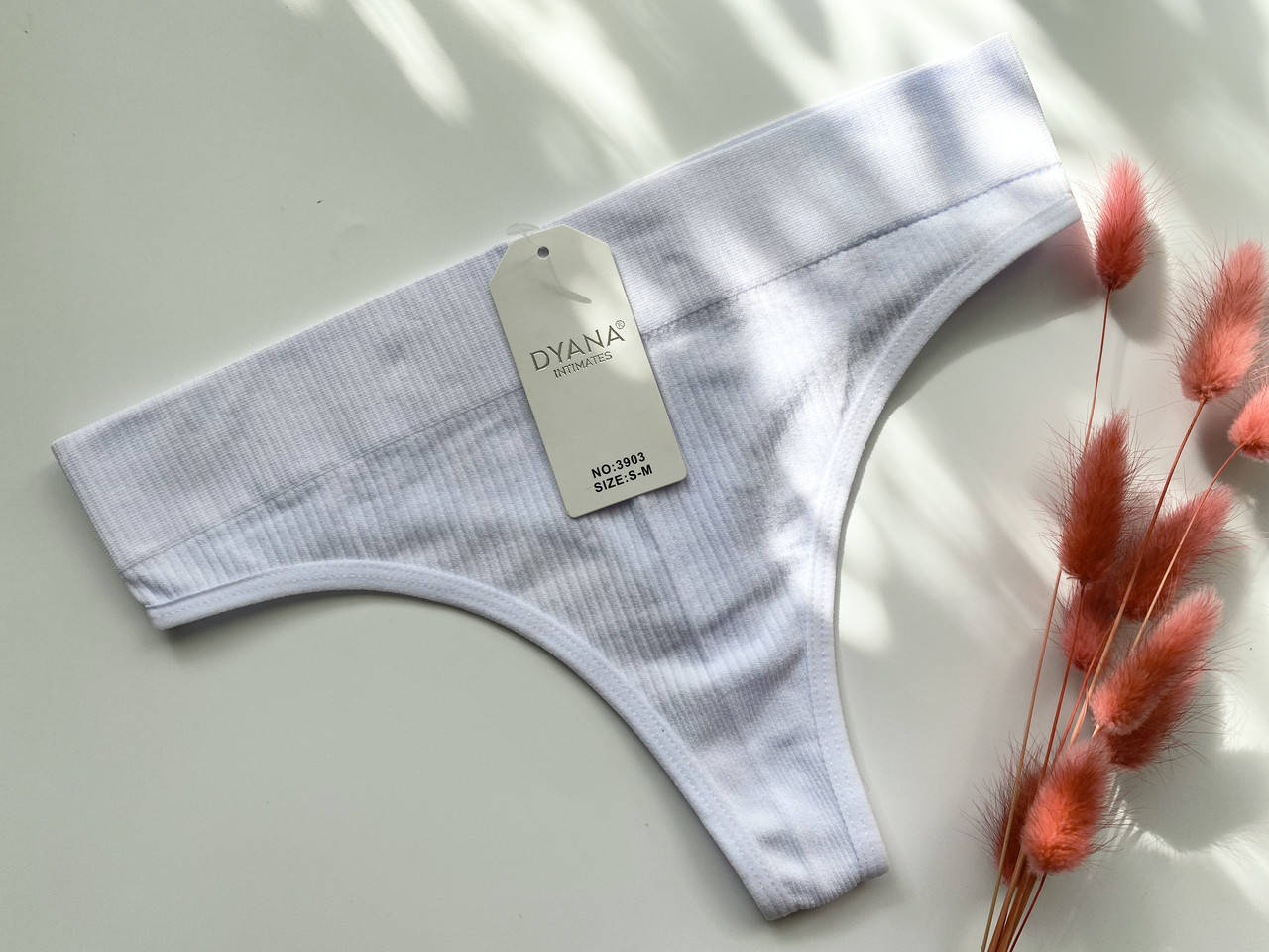 

Женские стринги Dyana, Белый, код 3903, S/M