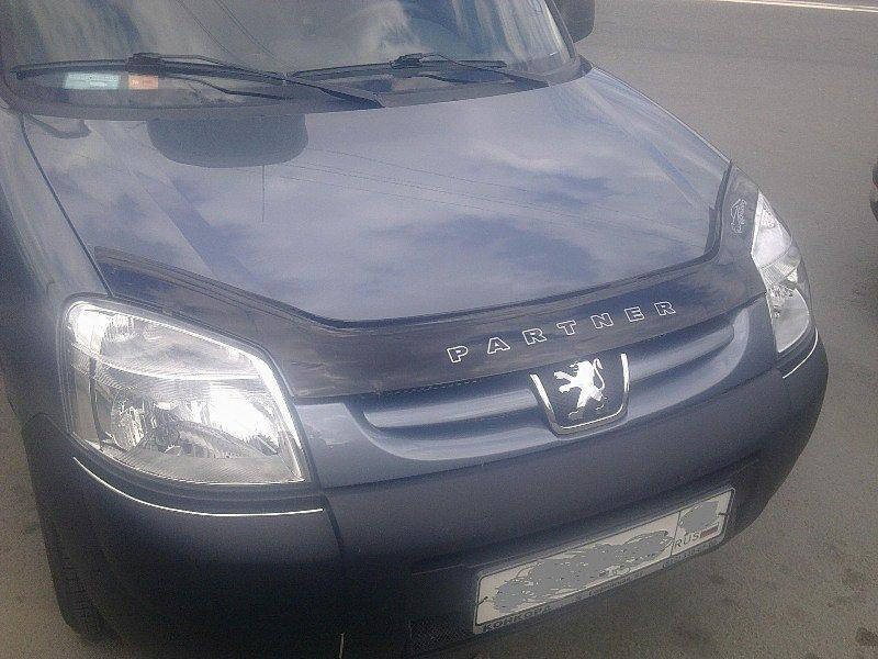 

Дефлектор капота, мухобойка Peugeot Partner 2002-2008 VIP Tuning