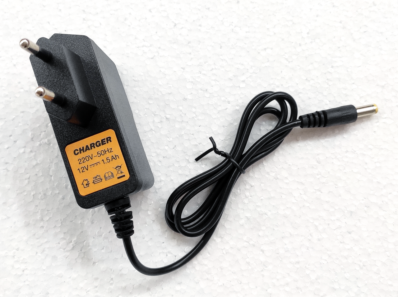 

Зарядное устройство для шуруповерта Procraft PA-12Li compact 12V