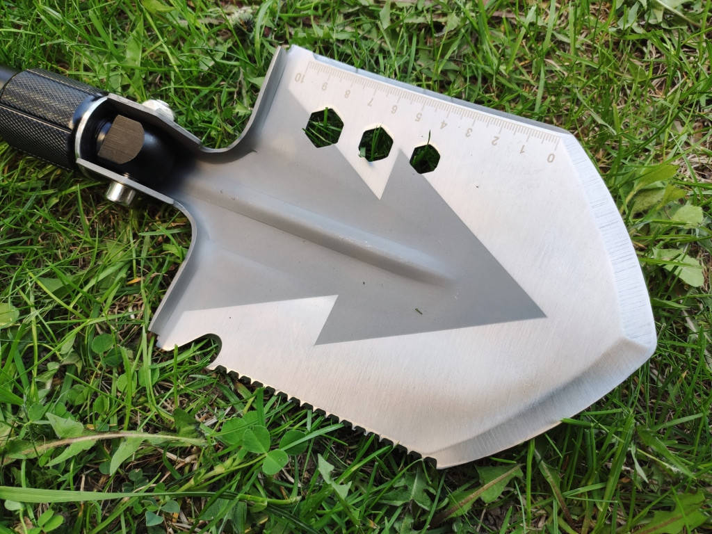 

Лопата универсальная складная саперная походная туристическая для авто 11 в 1 тактическая черная