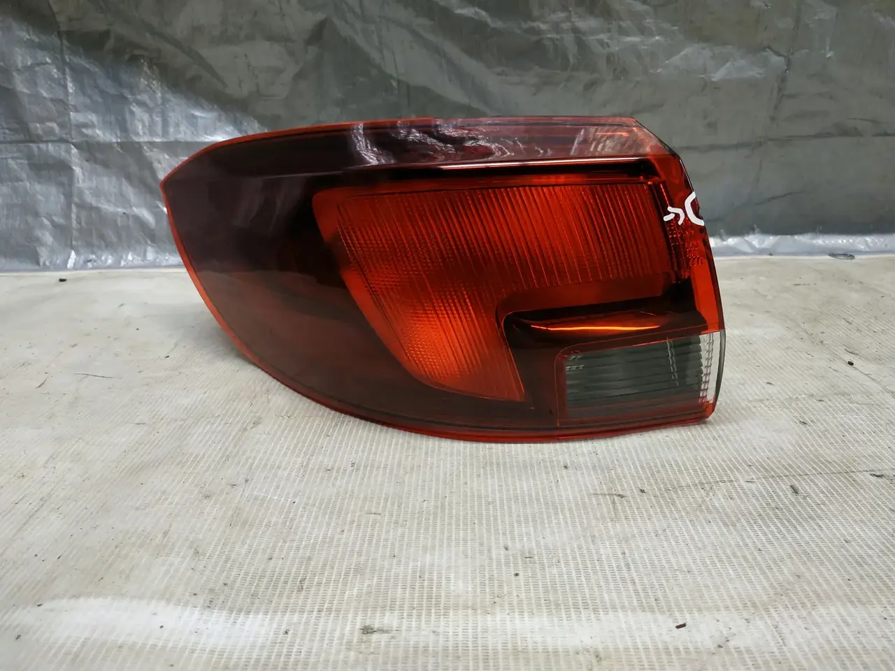 

Фонарь стоп Opel Astra K Ліва w 39077374 под заказ 2-4 дн