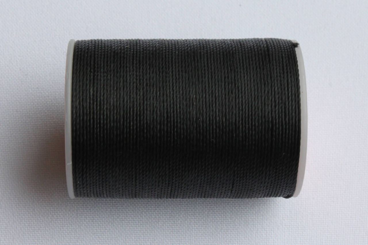 

Нитка вощёная Galaces S999 круглая, толщина - 0.55 мм, цвет - черный, 120 метров, артикул СК 5561