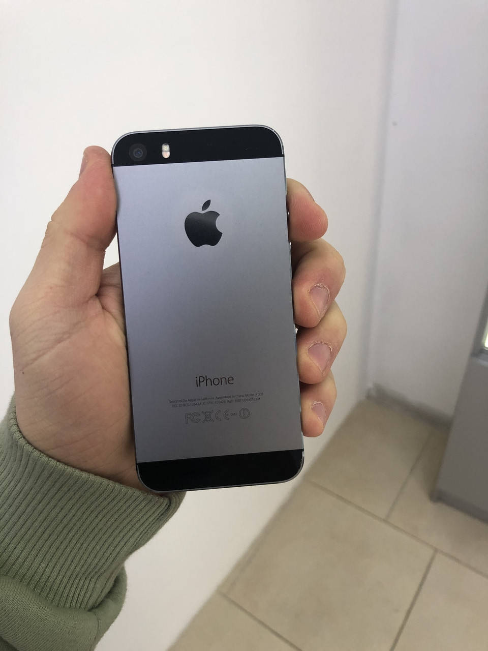 

Apple Iphone 5s 32gb Space Gray Neverlock Гарантія, Золотистый
