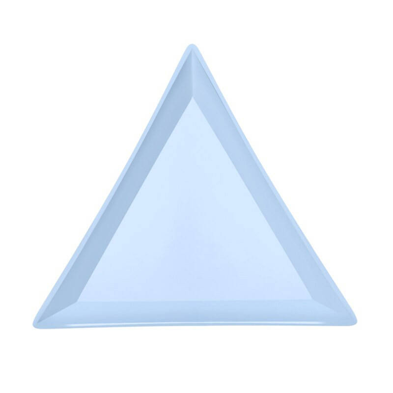 

ТРЕУГОЛЬНЫЙ ПЛАСТИКОВЫЙ КОНТЕЙНЕР ДЛЯ СТРАЗ ЦВЕТ СЛУЧАЙНЫЙ