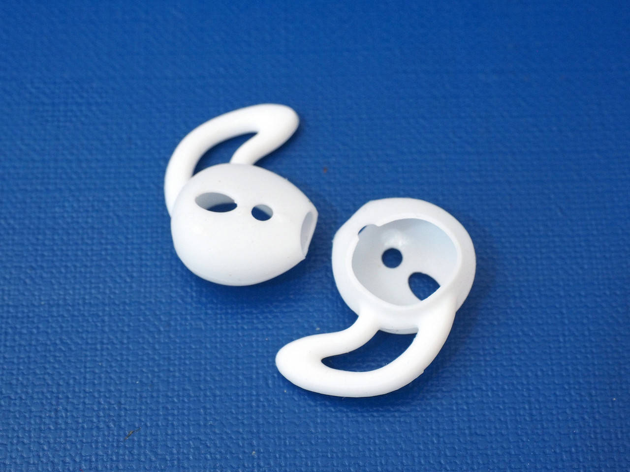 

Амбушюры (накладки) для Apple iPhone EarPods Airpods спортивные, разные цвета Белый-2