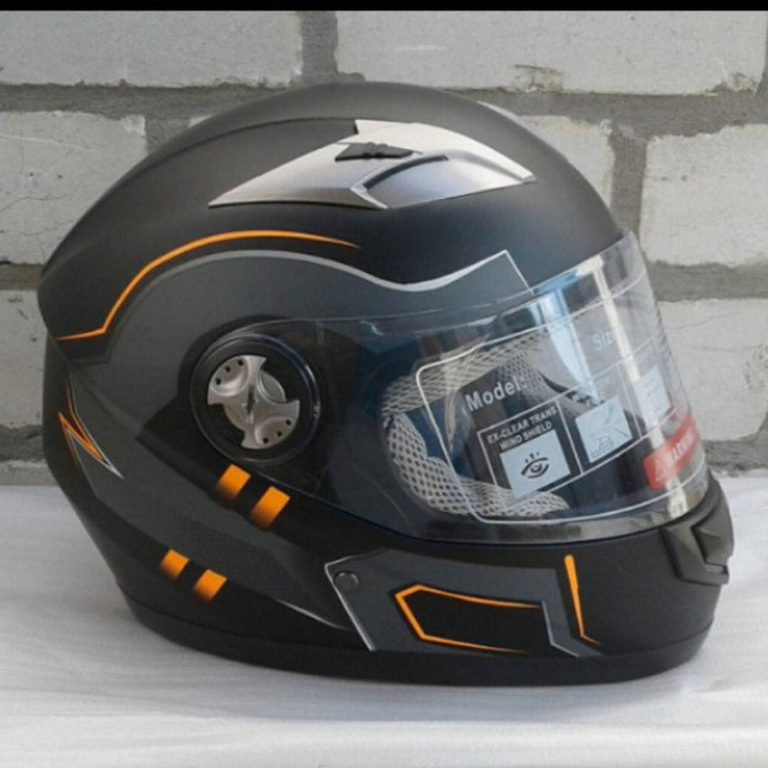 

Шлем F2