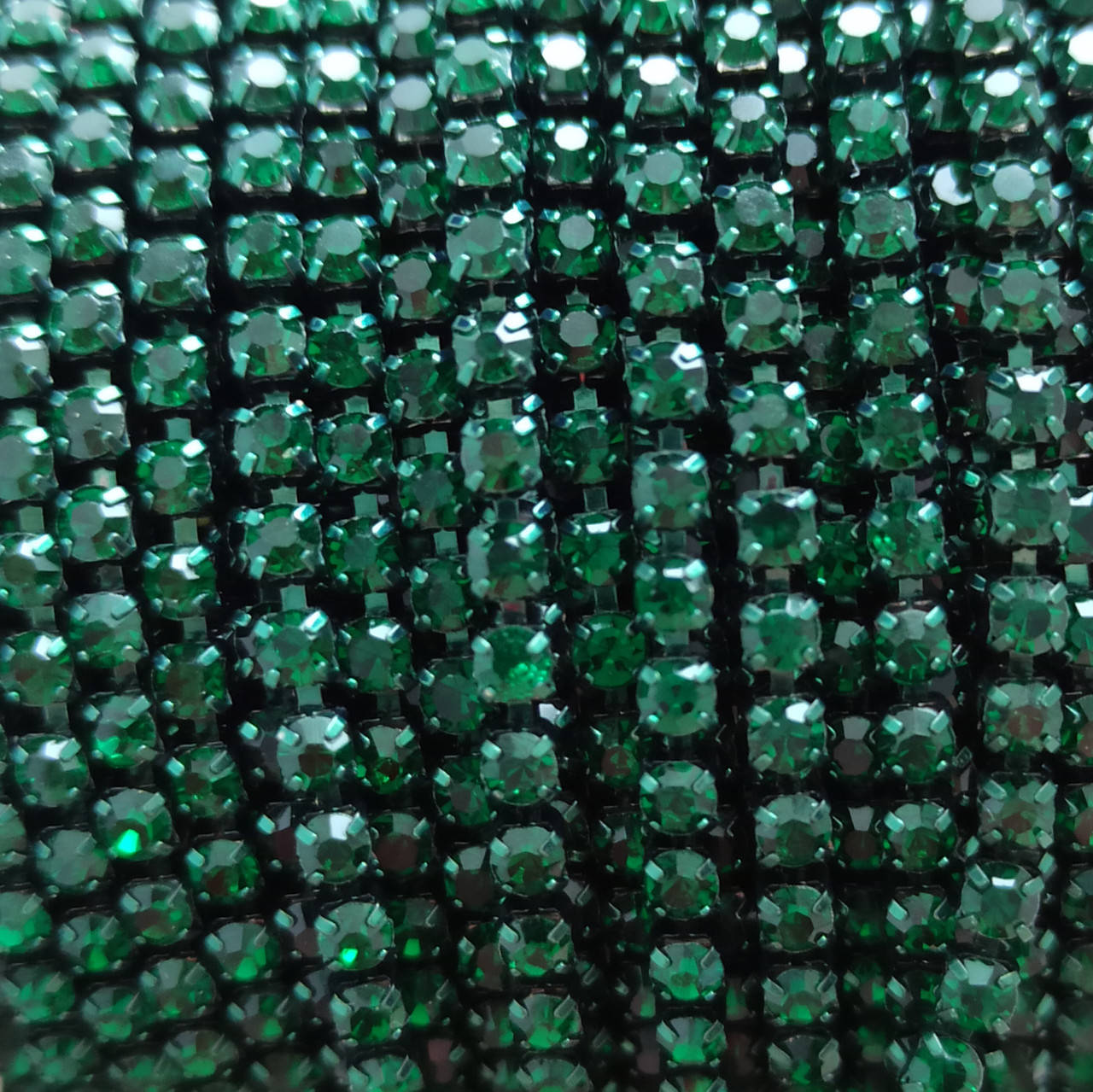 

Стразовая цепочка, 2мм, Темный изумруд, Изумрудный