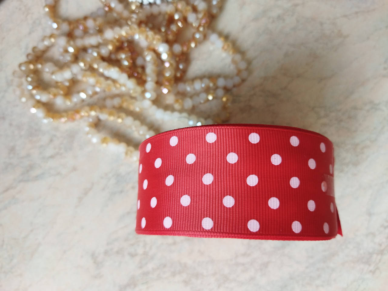 

Лента репсовая в горох №26 красный шириной 4 см