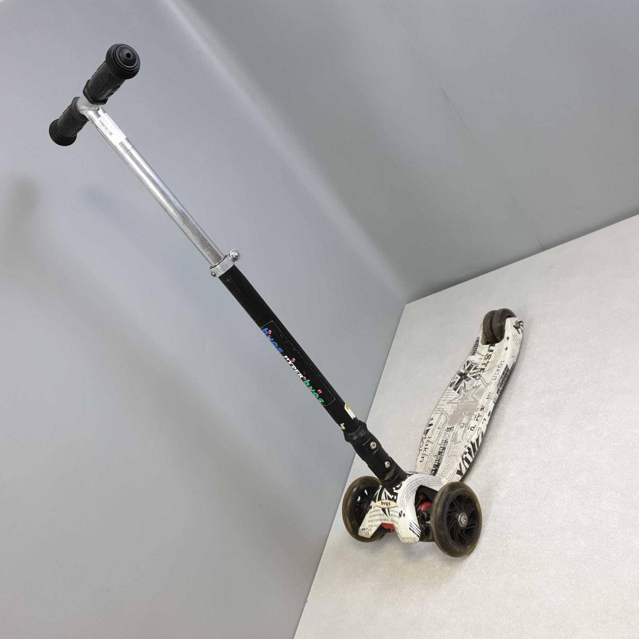 

Самокат детский трюковый Б/У Детский самокат Bugs Hyper 2