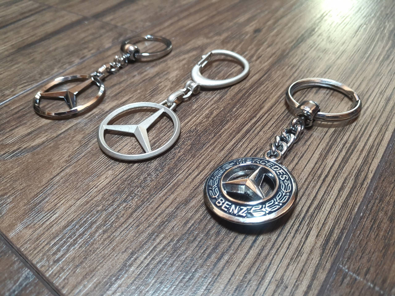 

Брелок Mercedes с логотипом (хром с черным), Черный