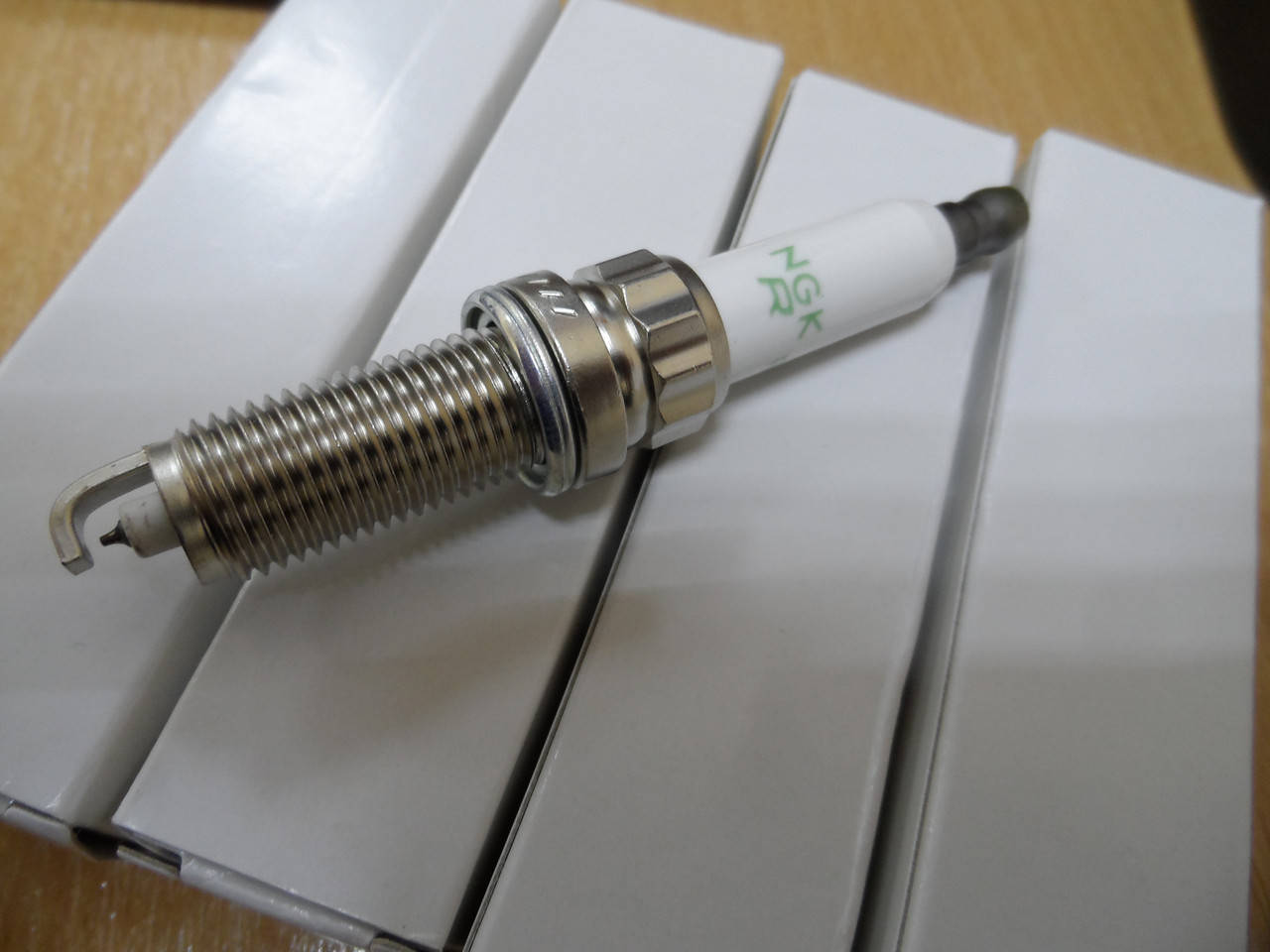 

Иридиевая свеча зажигания NGK ILZKBR7B8DG Laser Iridium
