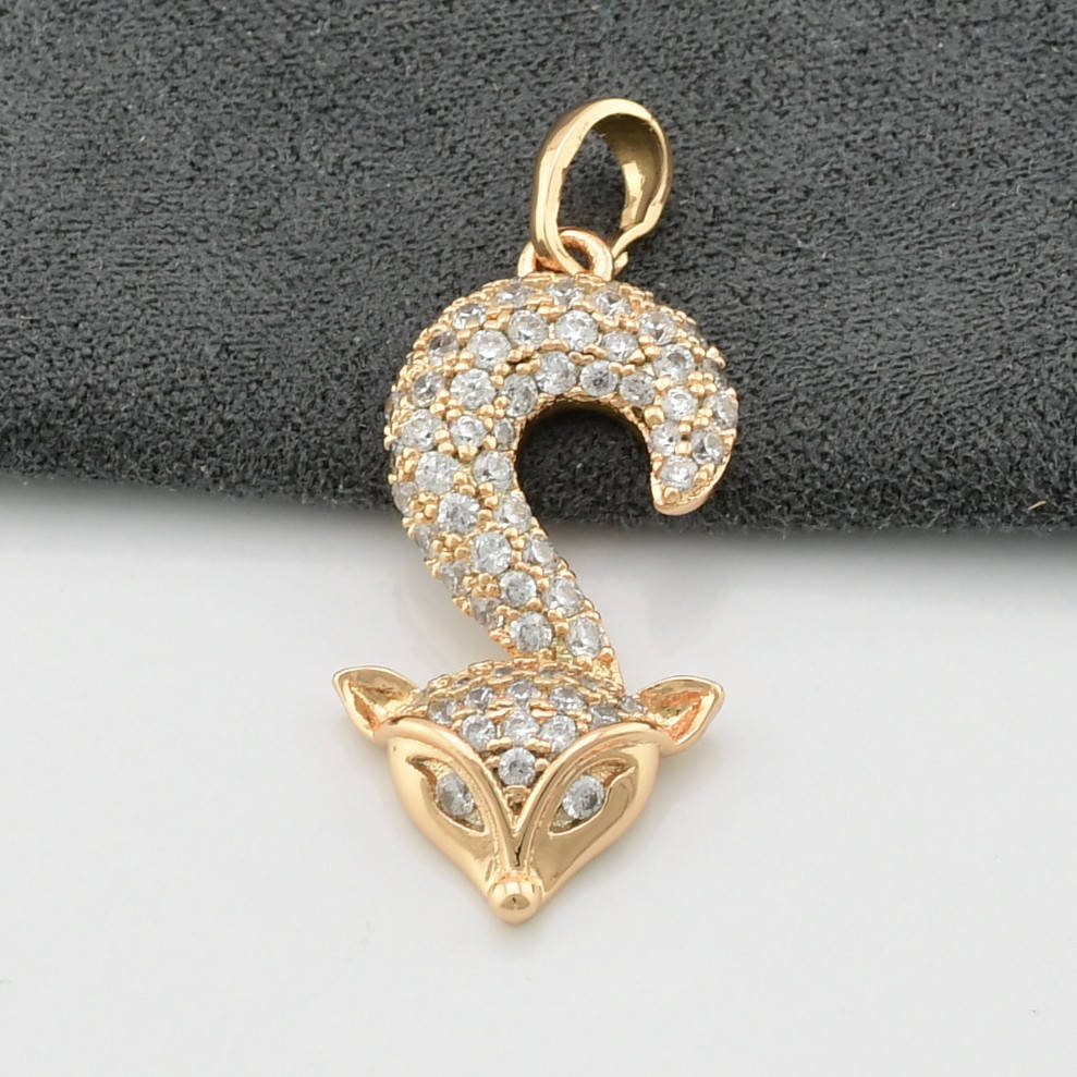 

Кулон для цепочки до 3 мм 80158 Алмазная лисичка размер 32х13 мм белые фианиты вес 2.1 г позолота 18К