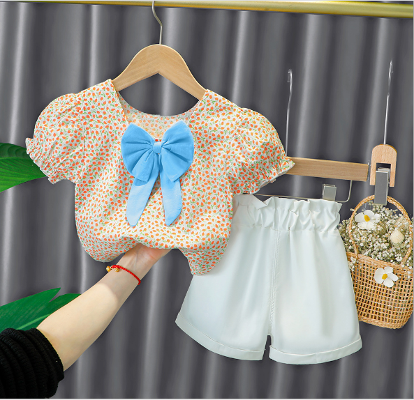 

Летний нарядный костюм для девочек Миланья голубой бант