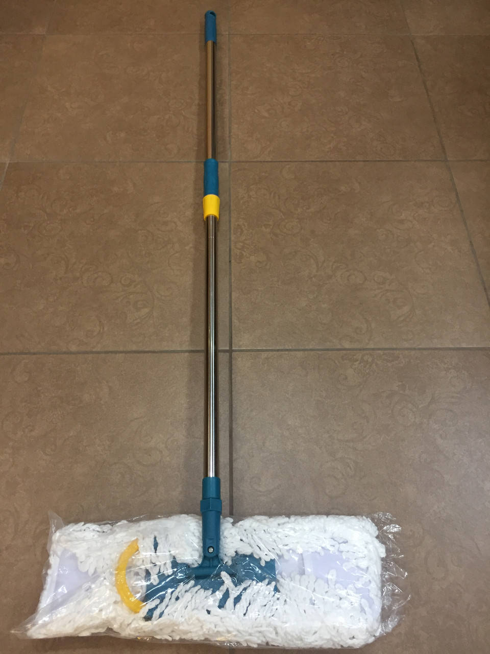

Швабра полотер с хромированной ручкой и большой запаской