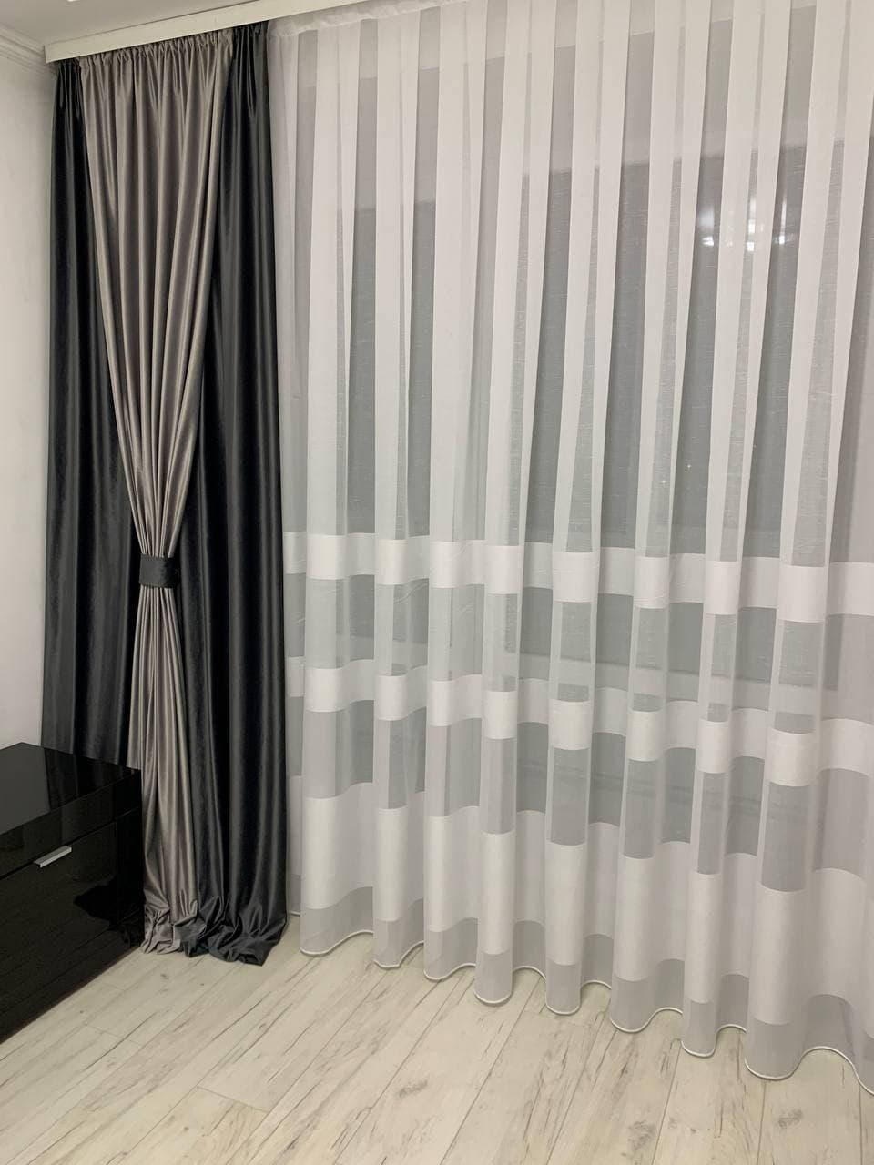 

Льняной тюль в полоску с нежным блеском зал/гостиную или спальню. Цвет: Белый