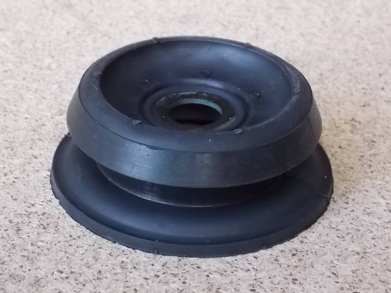 

Подушка передней стойки (верх) MB Sprinter BCGUMA BC1331