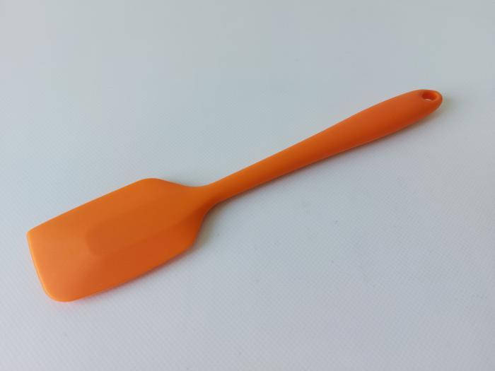 

Лопатка кухонная, силиконовая, литая L 27 cm.
