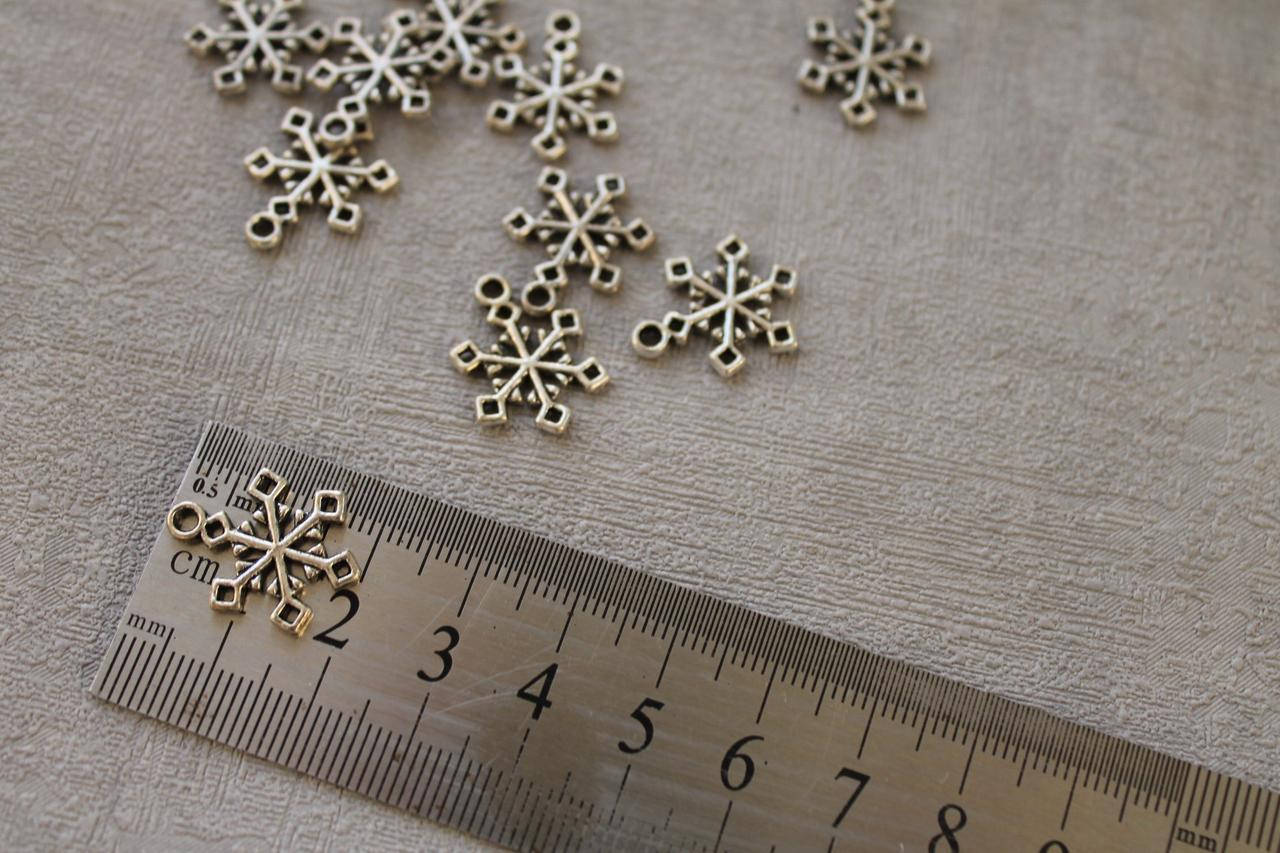 

Фурнитура, подвеска снежинка, 1 шт