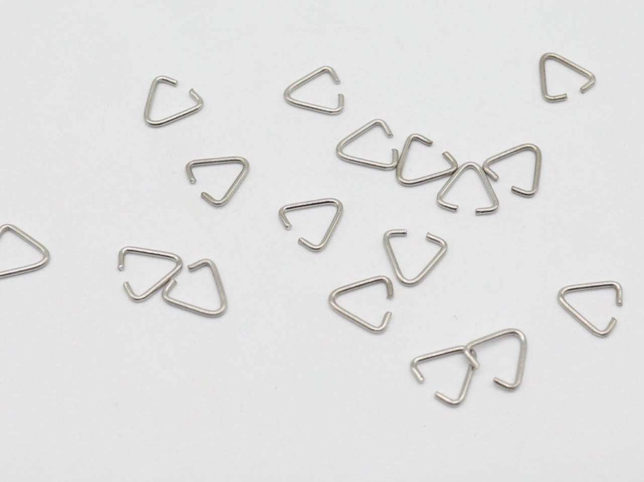 

Кольцо сводное.Треугольник. 10мм, Серебро