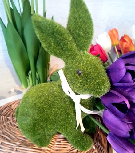 

Топиарный кролик из искусственной травы 25 см. Пасхальный декор и атрибутика