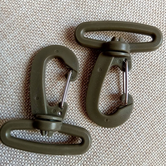 

Карабін пластиковий, сумочний, 4,0 см, хакі (1).
