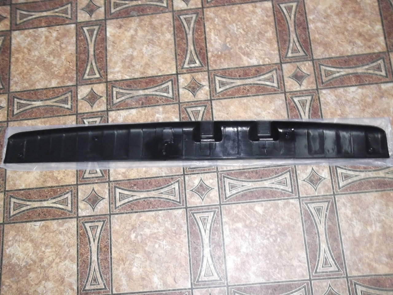 

Накладка заднего порога на розпашонку Fiat Doblo 01-