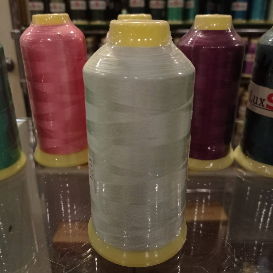 

Нитки для машинной вышивки Lx rayon 5000m 120D/2 №4421