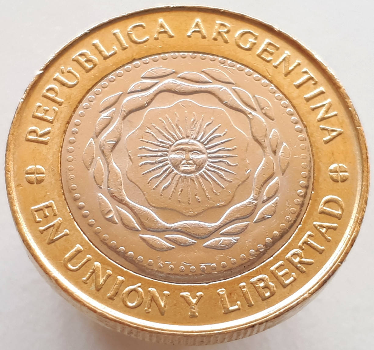 

Аргентина 2 песо 2014