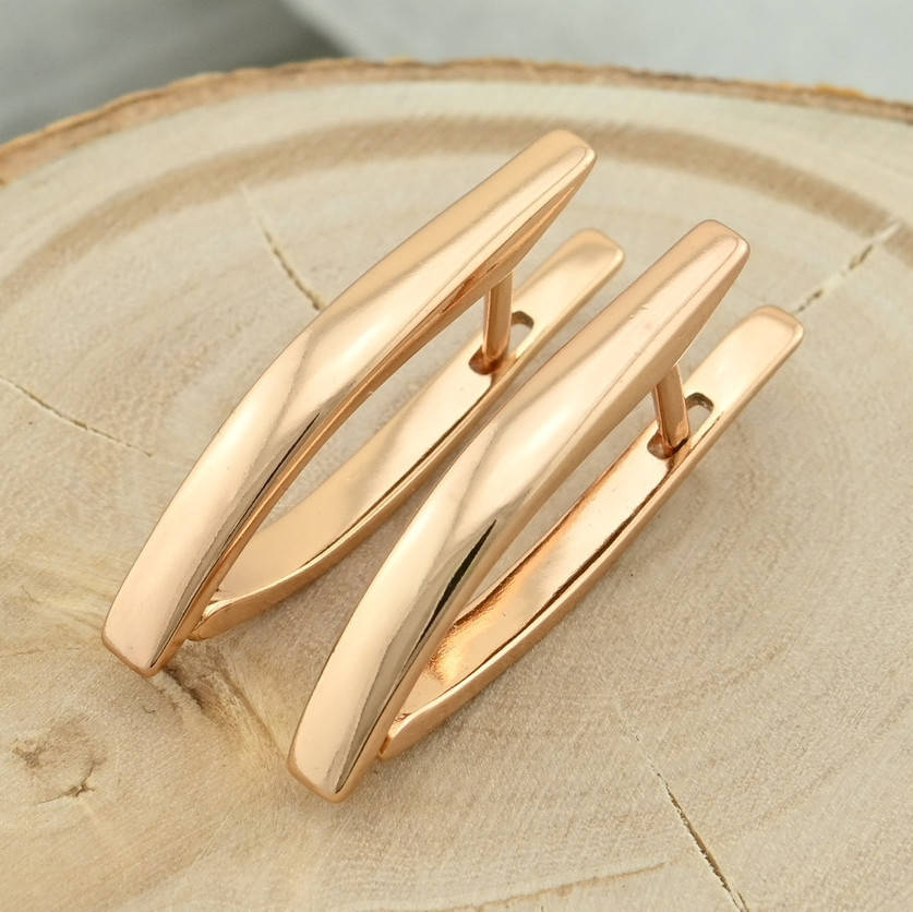 

Серьги Xuping 28048 размер 25х3 мм вес 3.2 г Золотые стрелки позолота 18К
