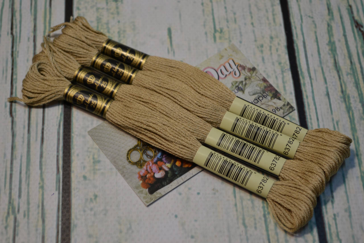 

Мулине Royal Broderie, цвет №3782