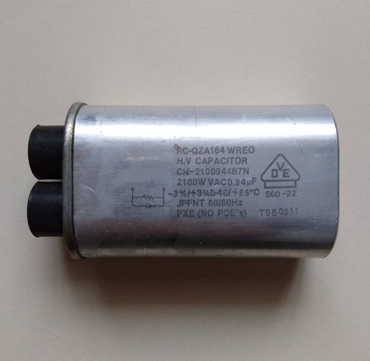 

Конденсатор 0,94мФ 2100В высоковольтный для микроволновки , микроволновой печи б/у