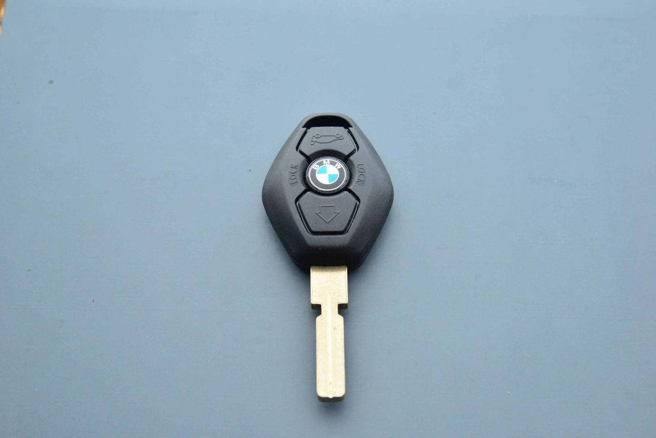 

Корпус авто ключа под чип для BMW Е38, Е39 (бмв) лезвие HU 58