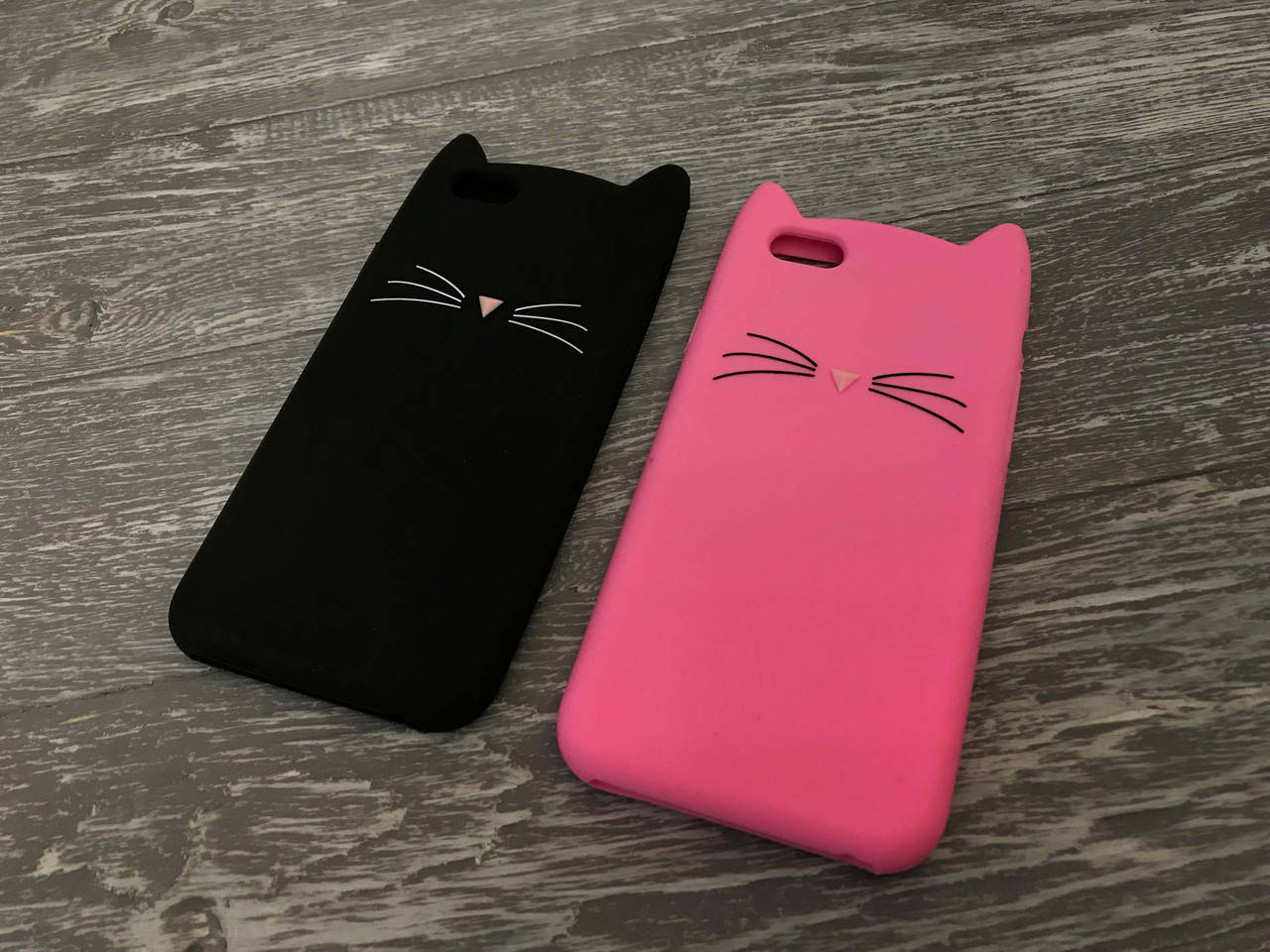 

Резиновый 3D чехол на iPhone 6 Усики, Черный