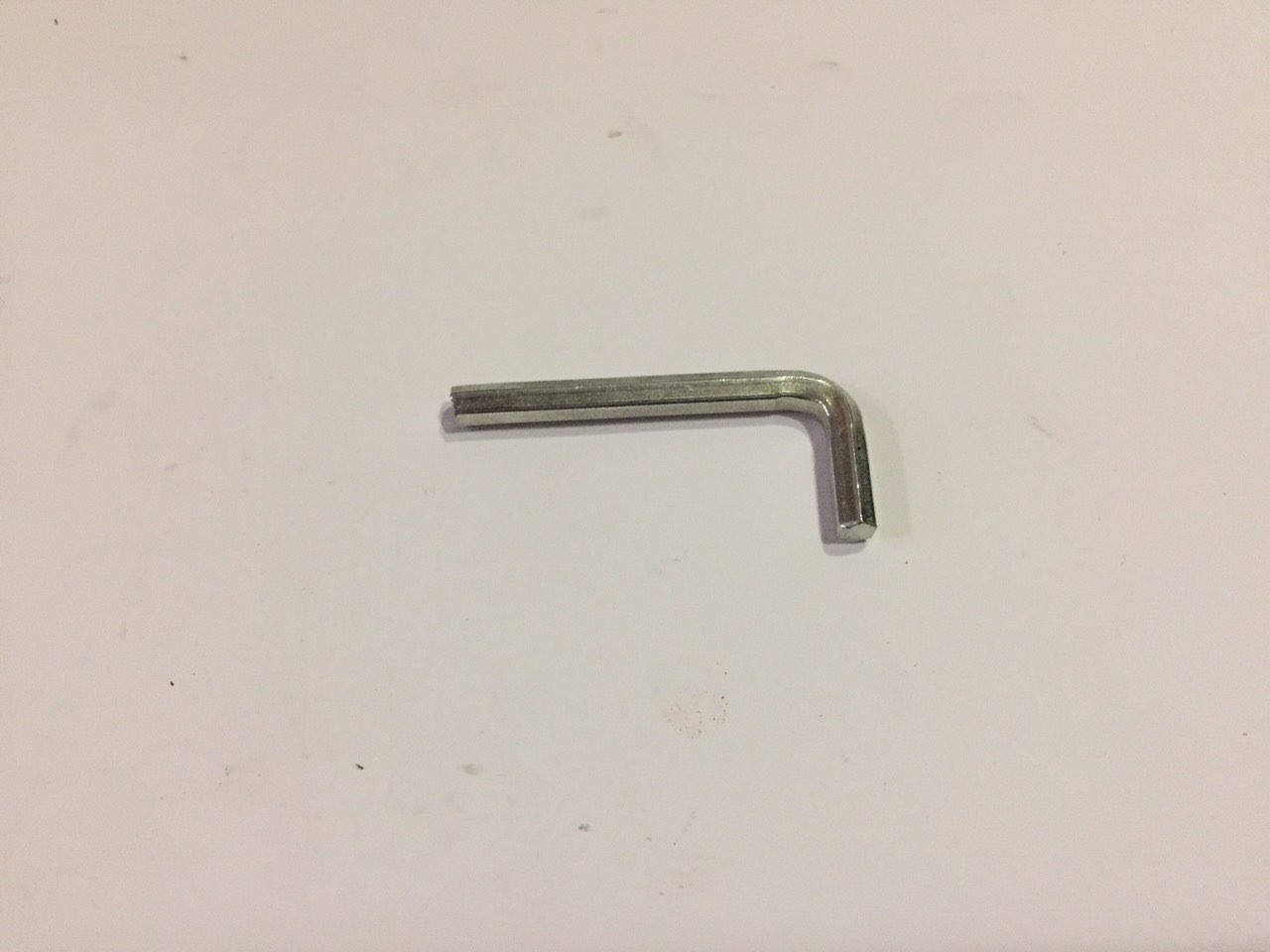 

Ключ шестигранный 4 мм.короткий Пр-во Китай