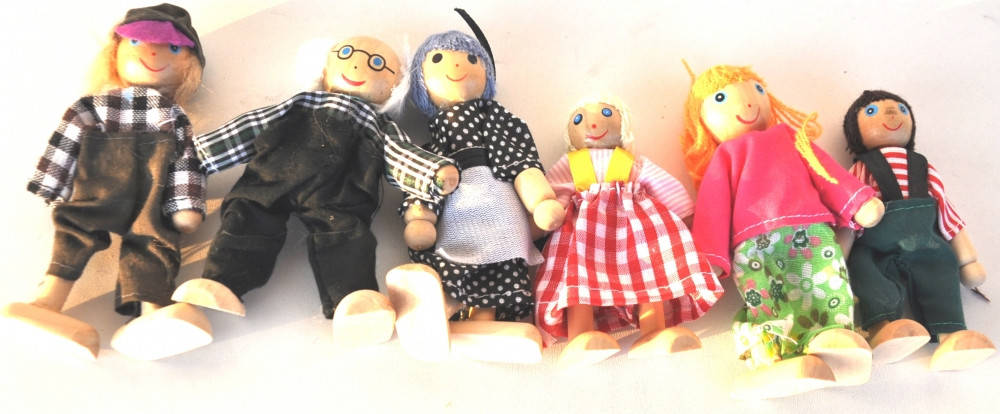 

Дерев"яные фигурки людей