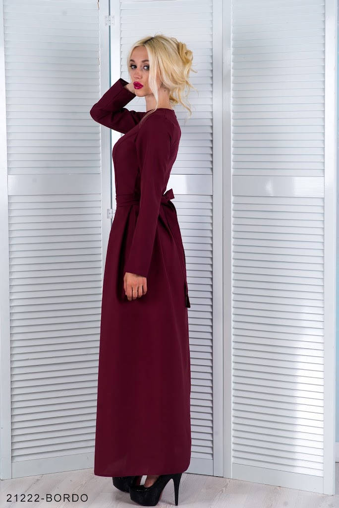 

Лаконичное летнее платье-макси с завязками на талии S, Бордовый