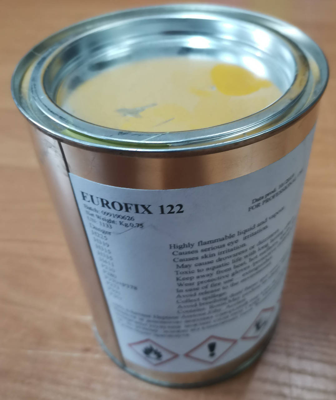 

Клей наиритовый Еврофикс (Eurofix) 1л