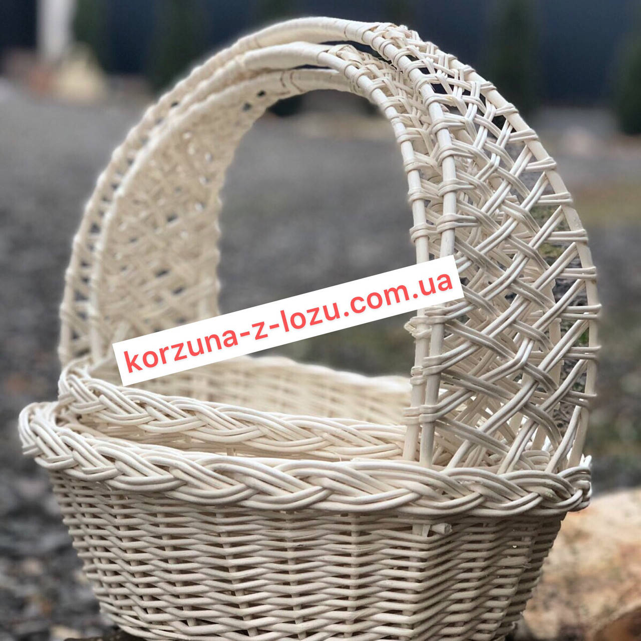 

Набор корзины из белой лозы