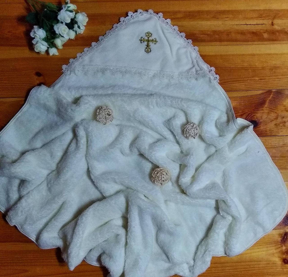 

Махровая крыжма "Крошка" с уголком для крещения малышей. Молочная, Молочный