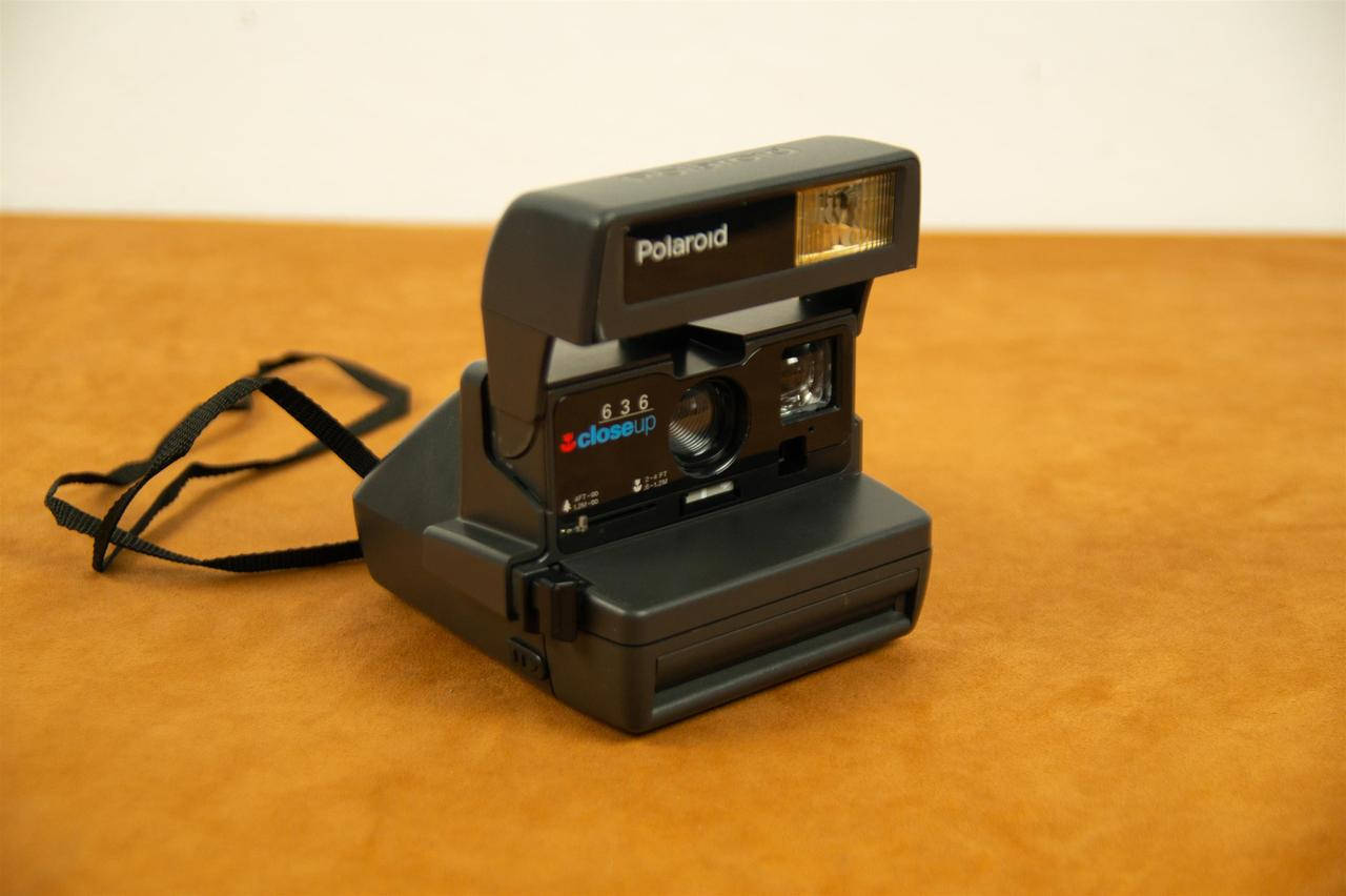 

Фотоаппарат Polaroid 636 CloseUp