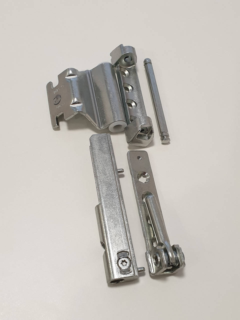 

Петля оконная MACO комплект, Серый