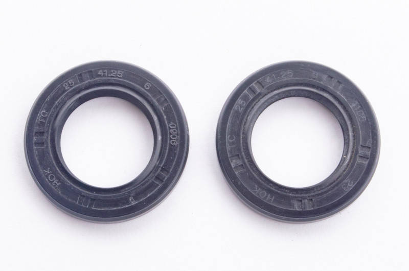 

Сальник коленвала 25х41,25х7 (2шт) для бензинового двигателя 168F 6,5 л.с. (класс А)