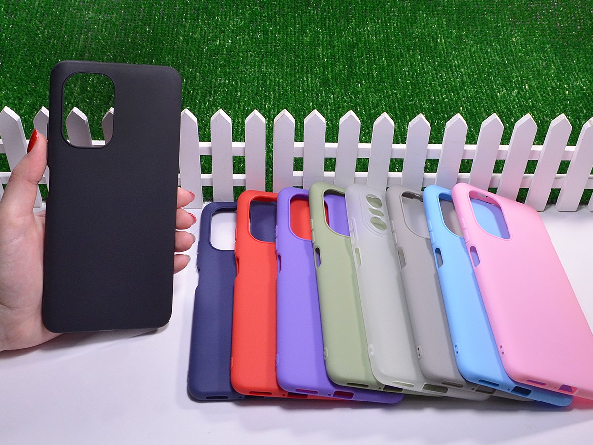 

Силиконовый бампер для Xiaomi Poco F3