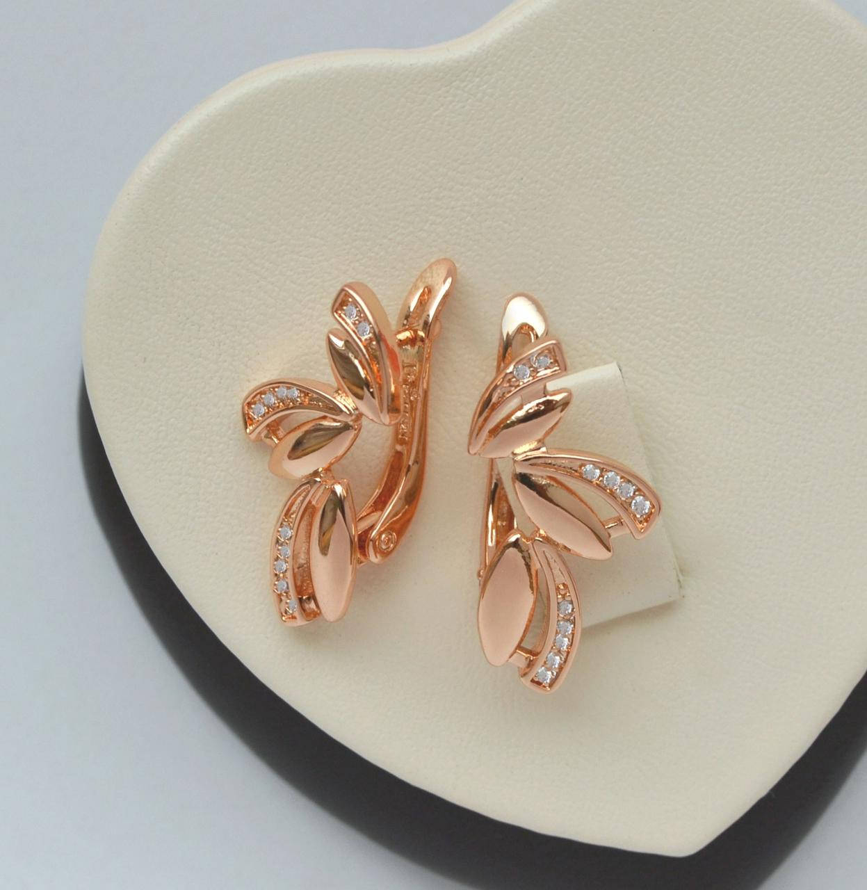 

Серьги покрытие позолота с белыми цирконами.