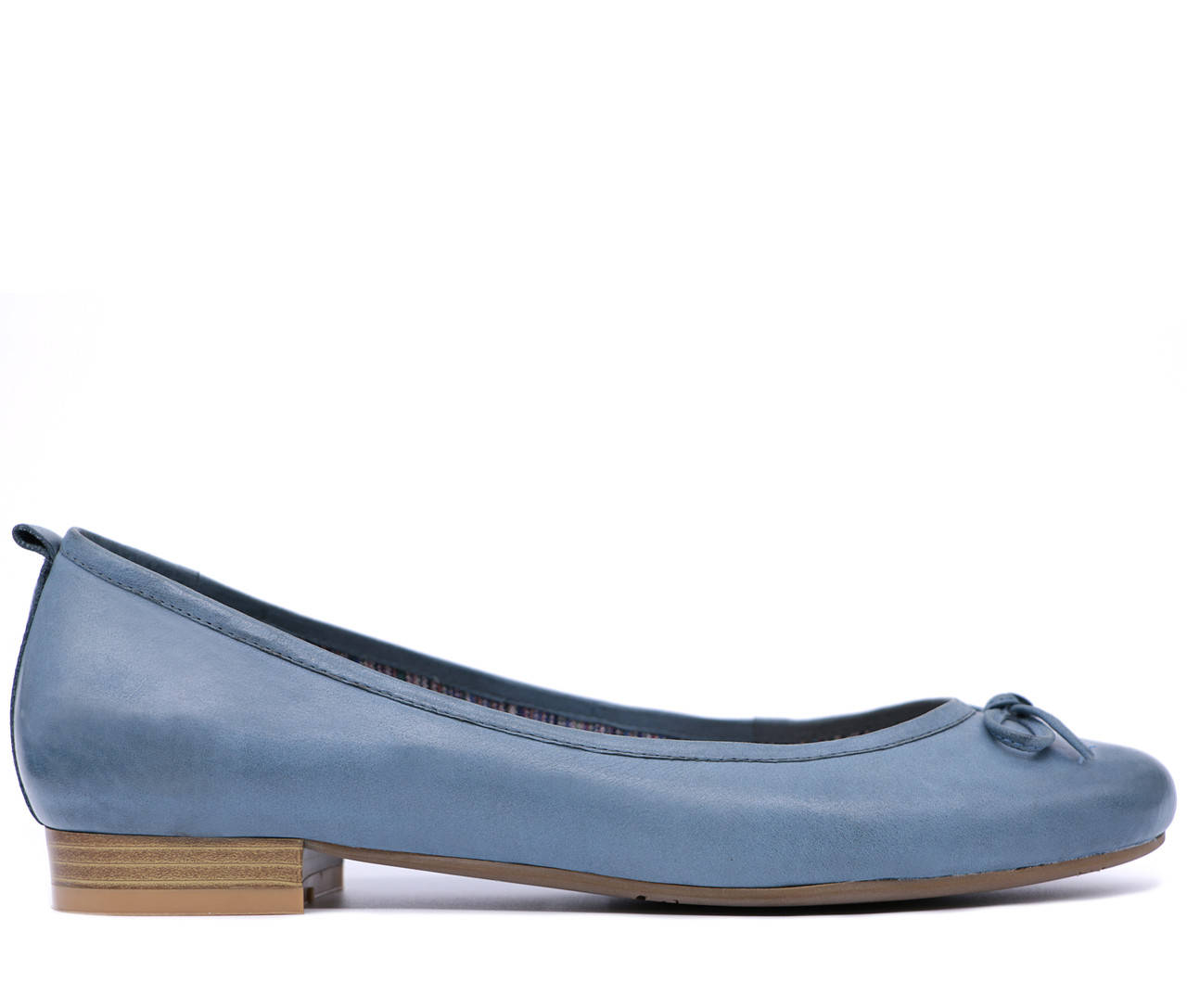 

Женские натуральные кожаные демисезонные повседневные голубые балетки на плоском каблуке Польша 40, Голубой