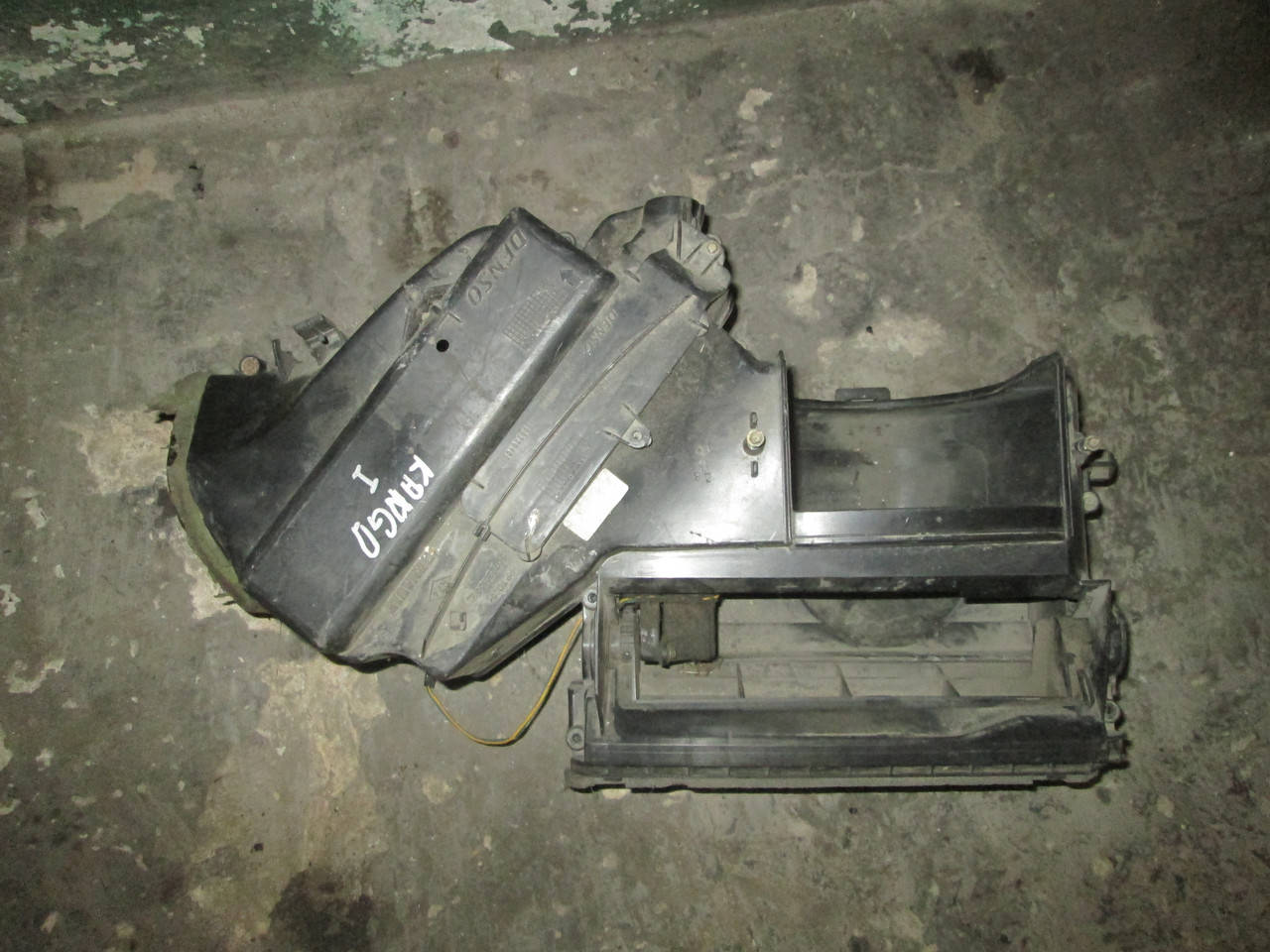 

Б/у корпус пічки для Renault Kangoo I 1998-2008